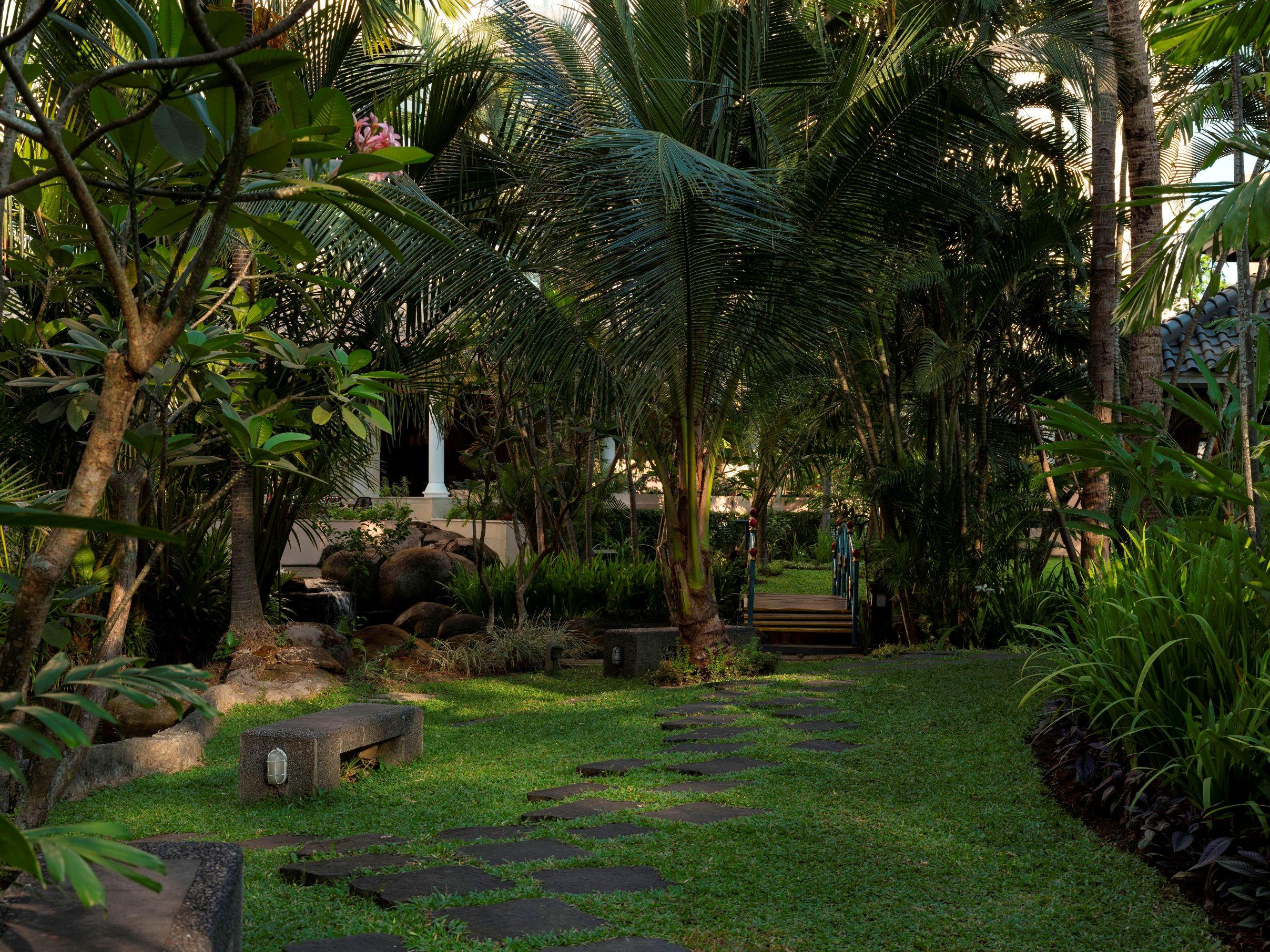 Hotel Melia Purosani 5*